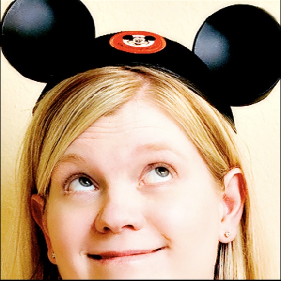 Meet your Posher, Robyn - Picture 3 of 5